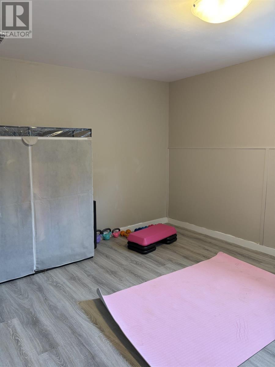 77 Hillside Dr S, Elliot Lake, ON - Indoor