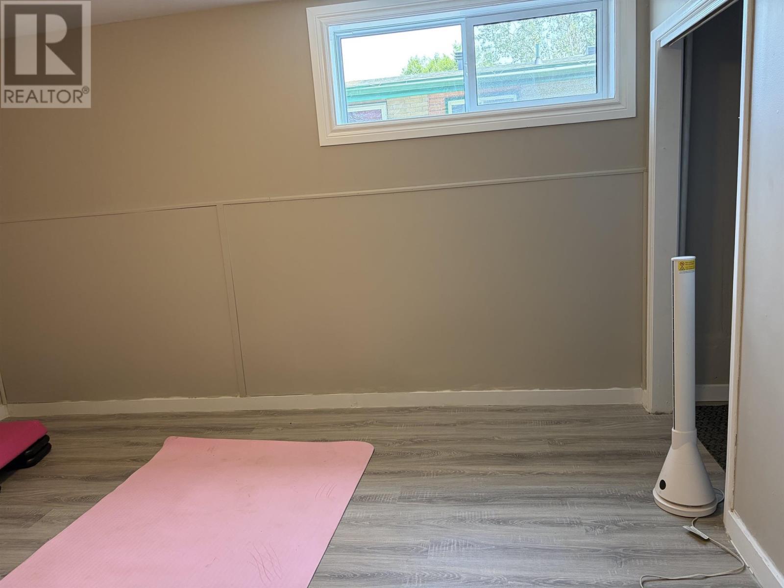 77 Hillside Dr S, Elliot Lake, ON - Indoor Photo Showing Other Room
