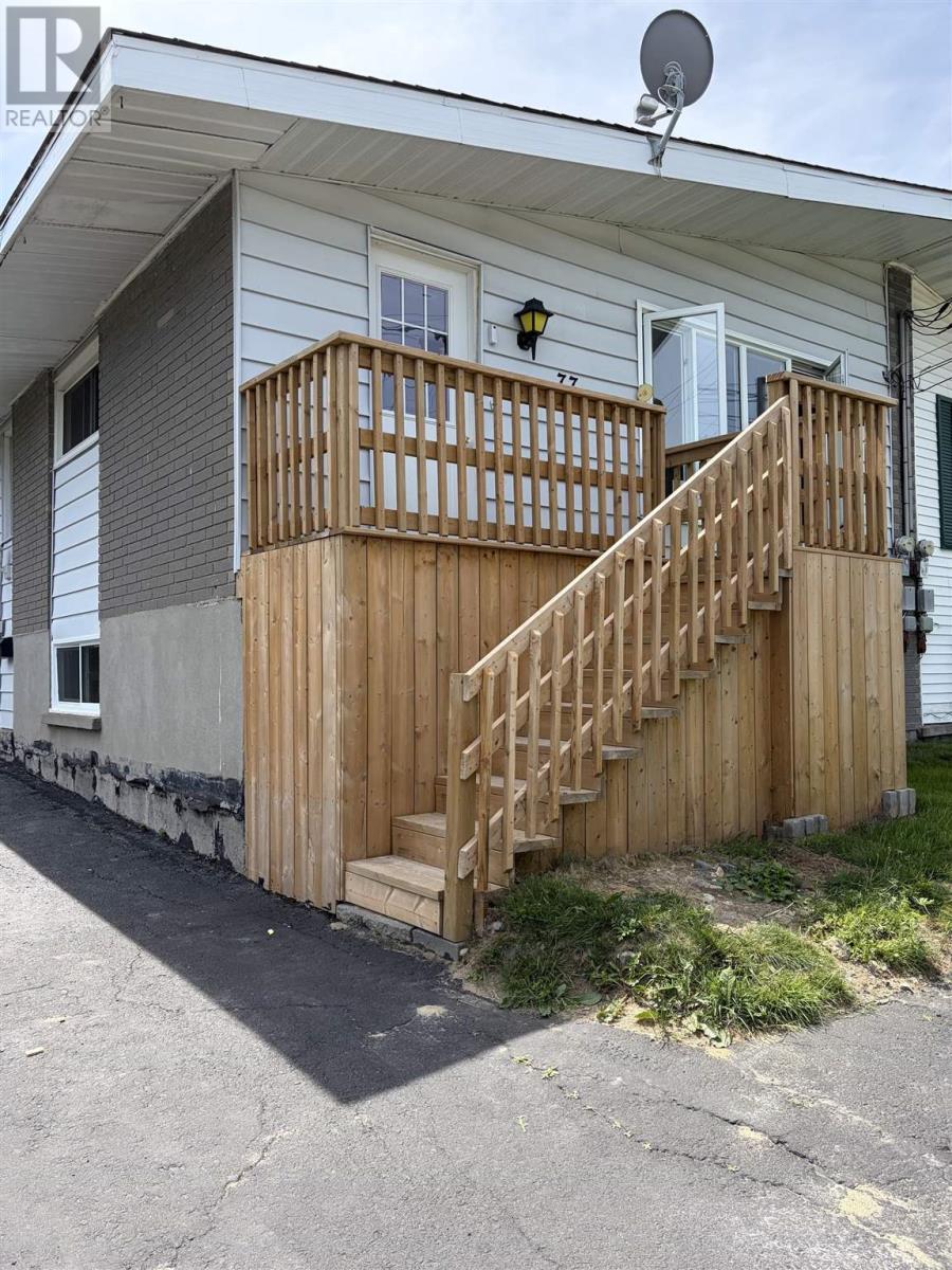 77 Hillside Dr S, Elliot Lake, ON - Outdoor With Exterior