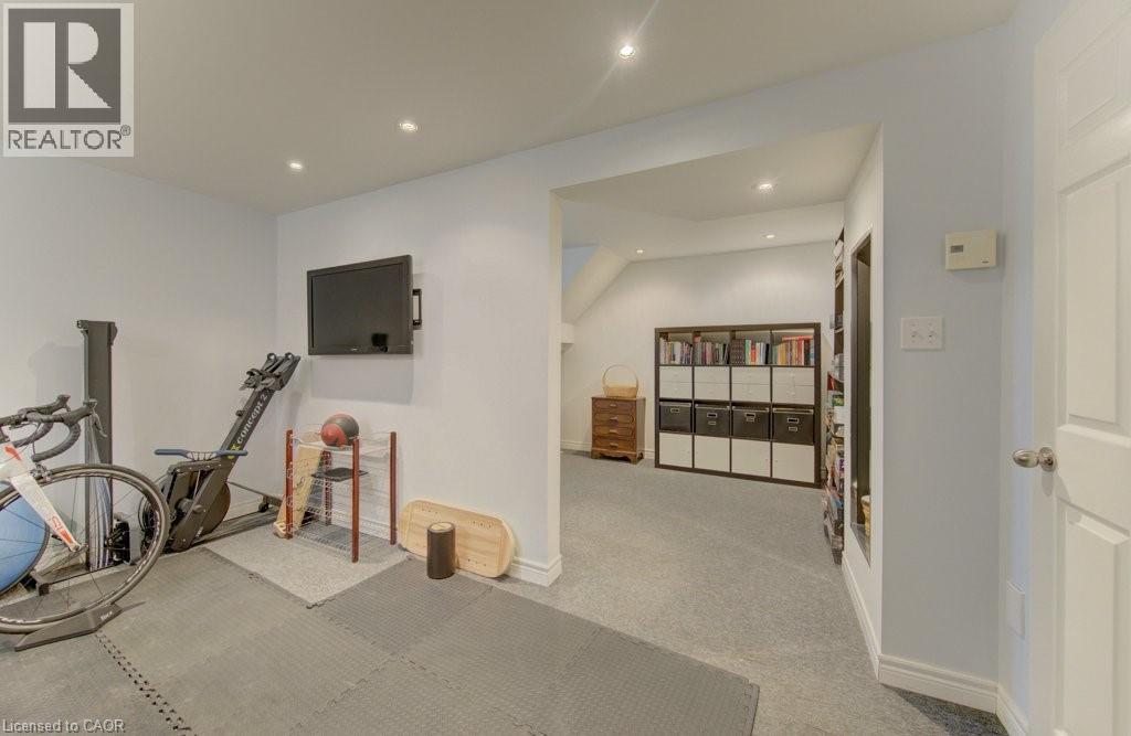 Flexible room featuring recessed lighting and light-toned walls - 108 Clearwater Crescent, Waterloo, ON