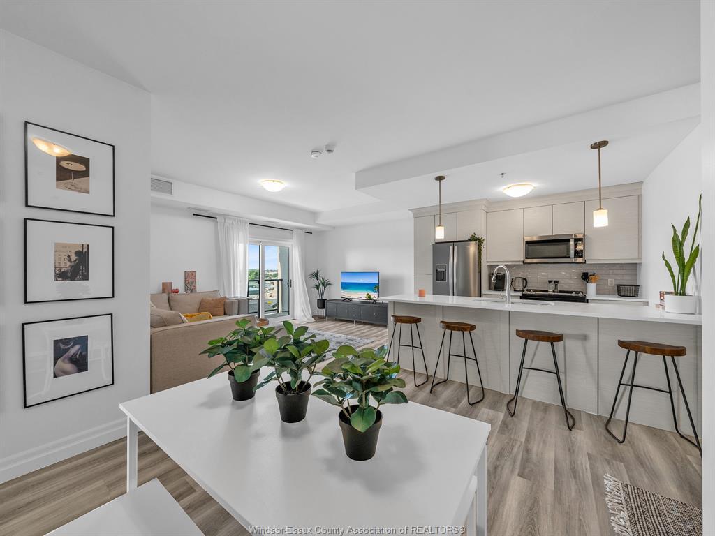 602-728 Brownstone Drive, Lakeshore, ON