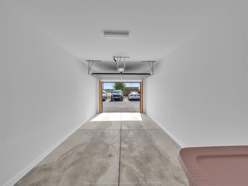 602-728 Brownstone Drive, Lakeshore, ON