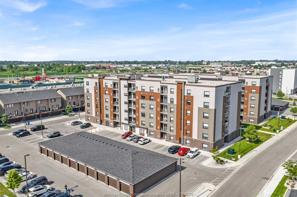 602-728 Brownstone Drive, Lakeshore, ON