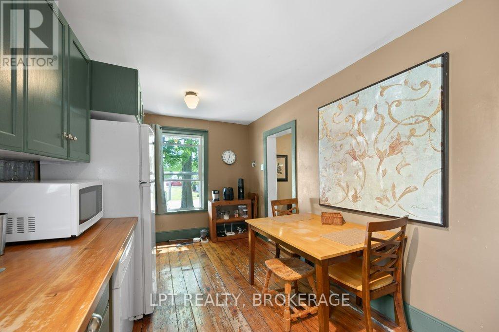 183 Second Street, Loyalist (Bath), ON
