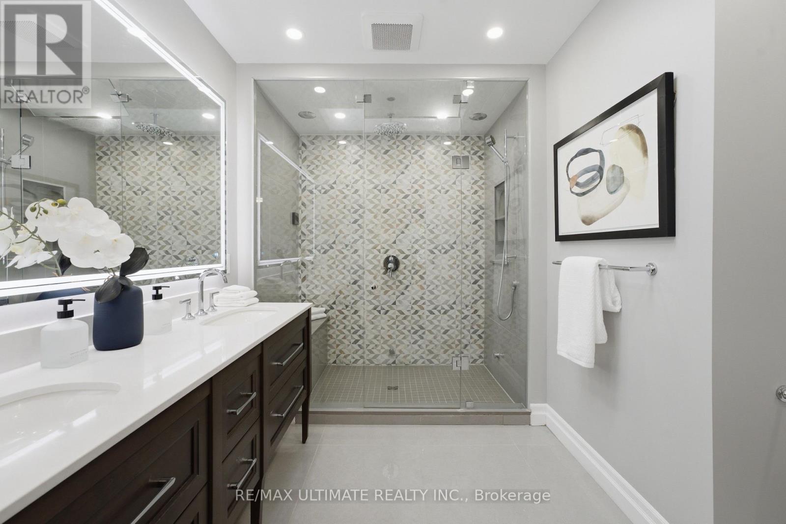 214 Sutherland Drive, Toronto, ON