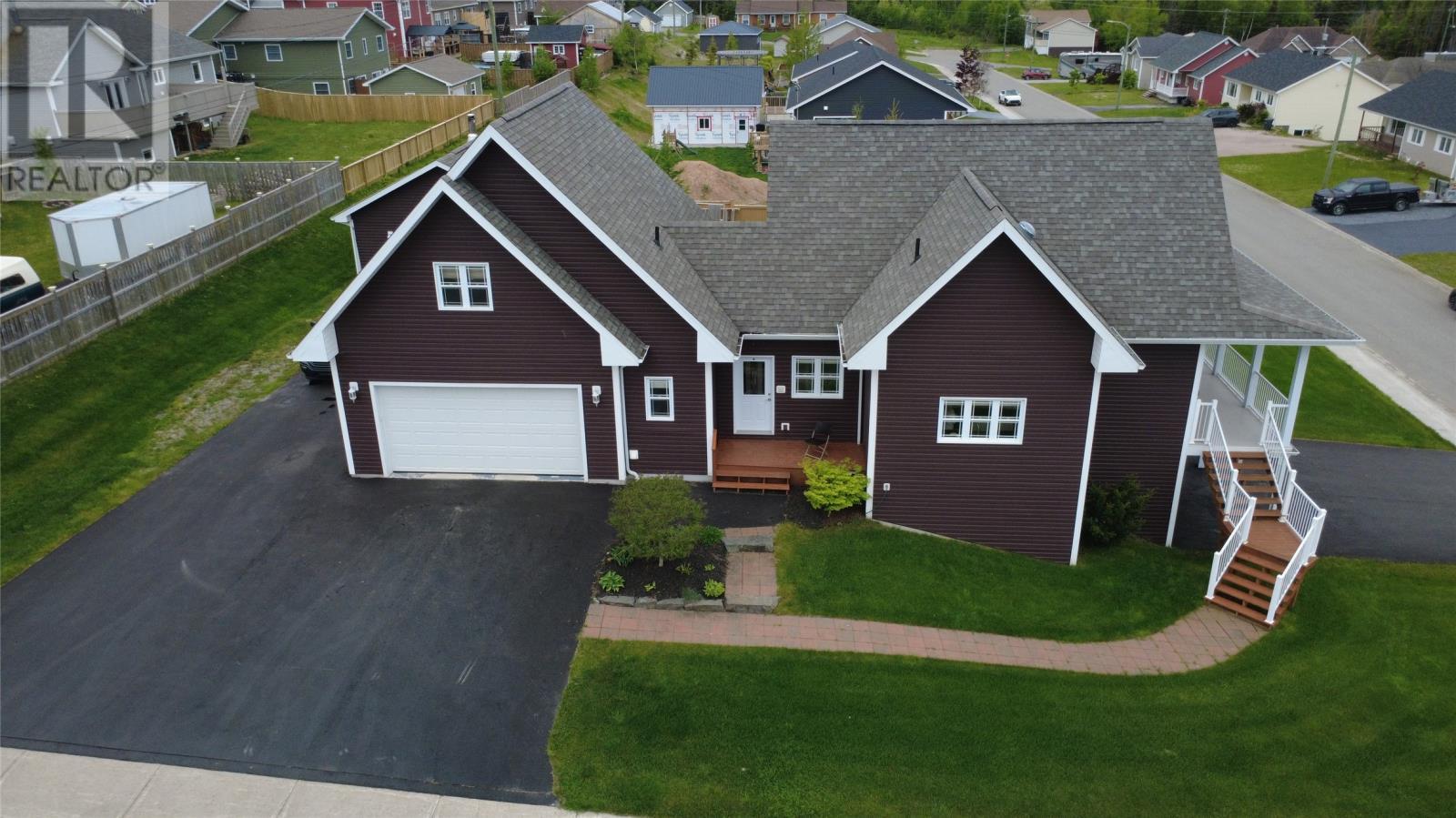 14 Atkinson Drive, Pasadena, NL
