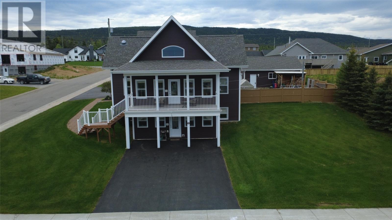 14 Atkinson Drive, Pasadena, NL