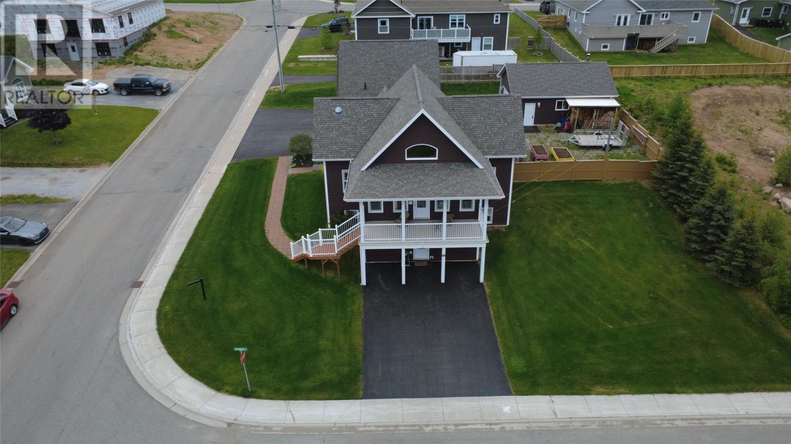 14 Atkinson Drive, Pasadena, NL