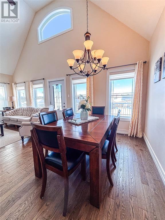 14 Atkinson Drive, Pasadena, NL