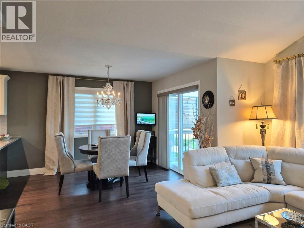 130 Bridge Crescent, Minto, ON - Indoor Photo Showing Living Room