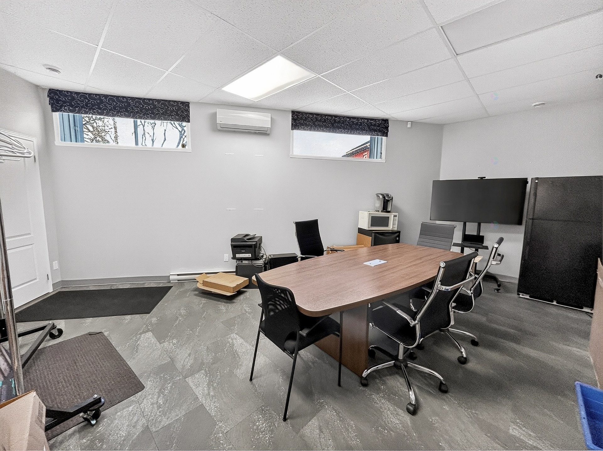 Office - 127 Boul. Des Bois-Francs S., Victoriaville, QC - Indoor