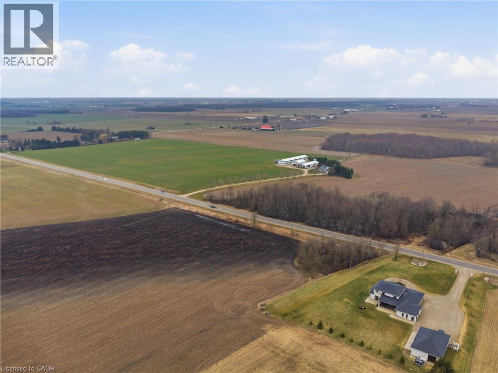 9 Wellington Road 9, Mapleton, ON