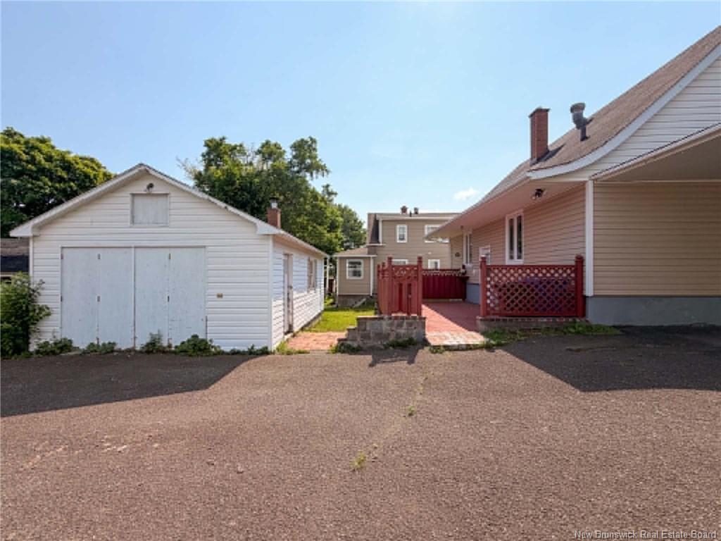 319 Goderich St, Dalhousie, NB