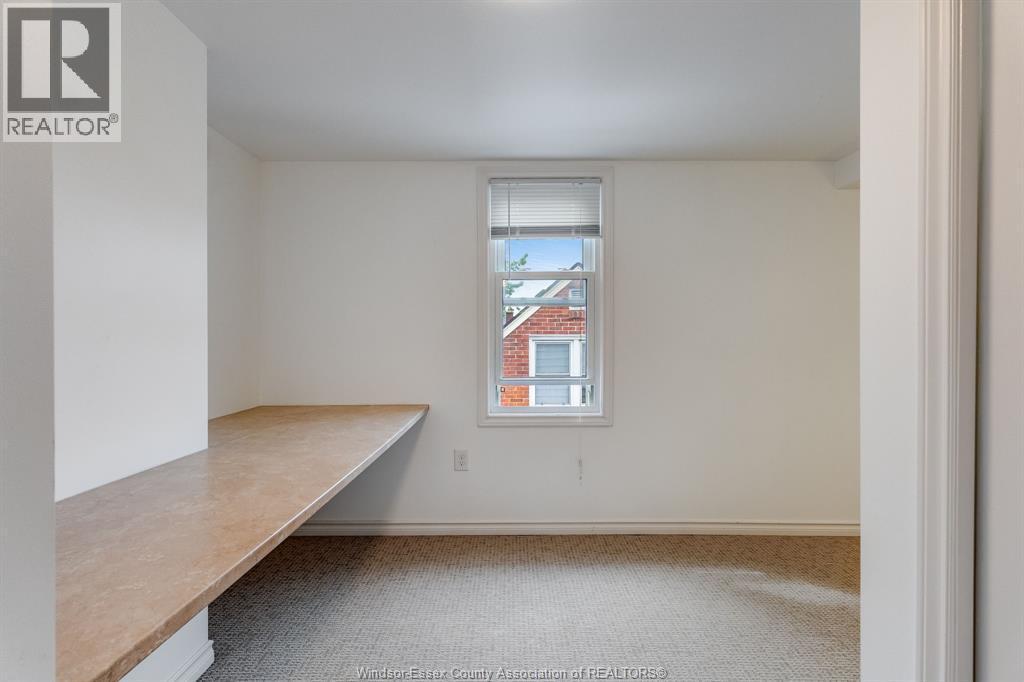 870 St. Louis, Windsor, ON