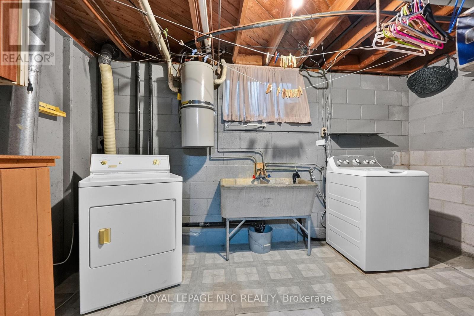 5 Hugo Court, Hamilton, ON