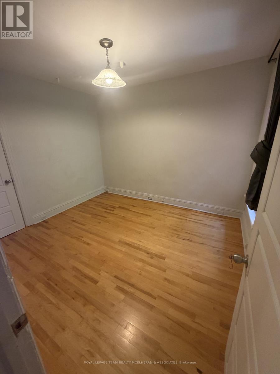 180 Second Avenue, Ottawa, ON - Indoor Photo Showing Other Room