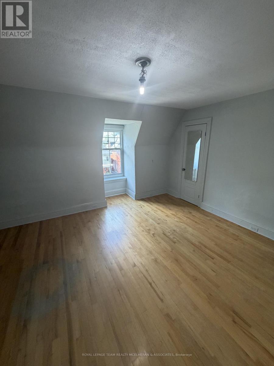 180 Second Avenue, Ottawa, ON - Indoor Photo Showing Other Room