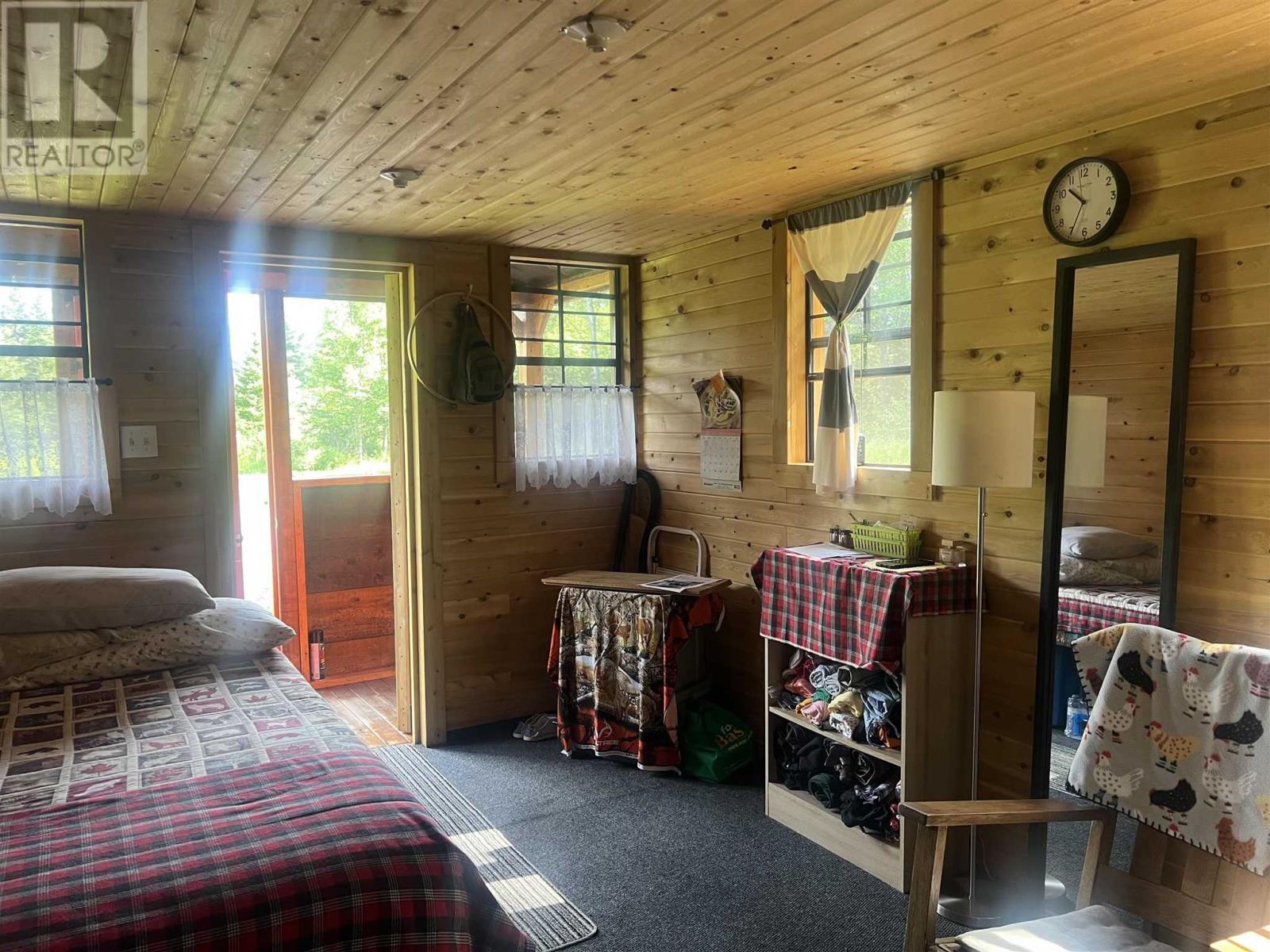 136 Station Rd, Huron Shores, ON - Indoor