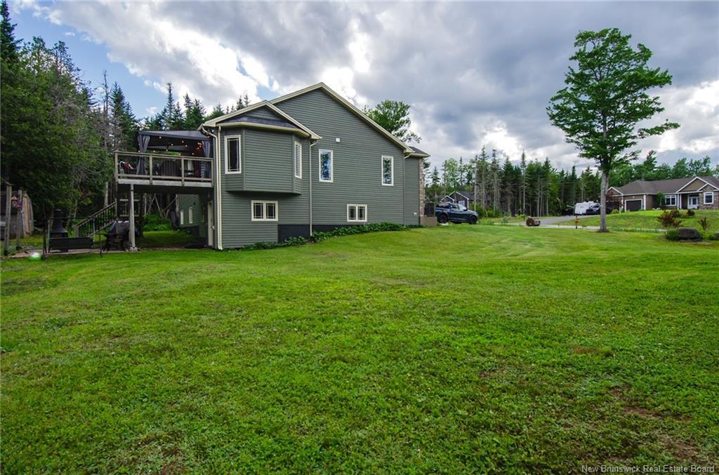 18 Castlewood Dr, Hampton, NB