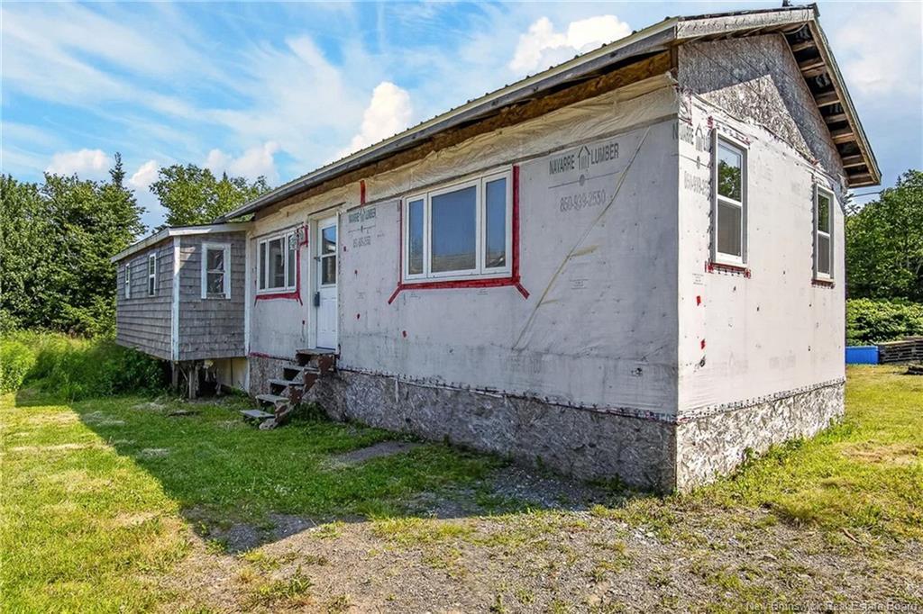 50 Moore Rd, Black River, NB