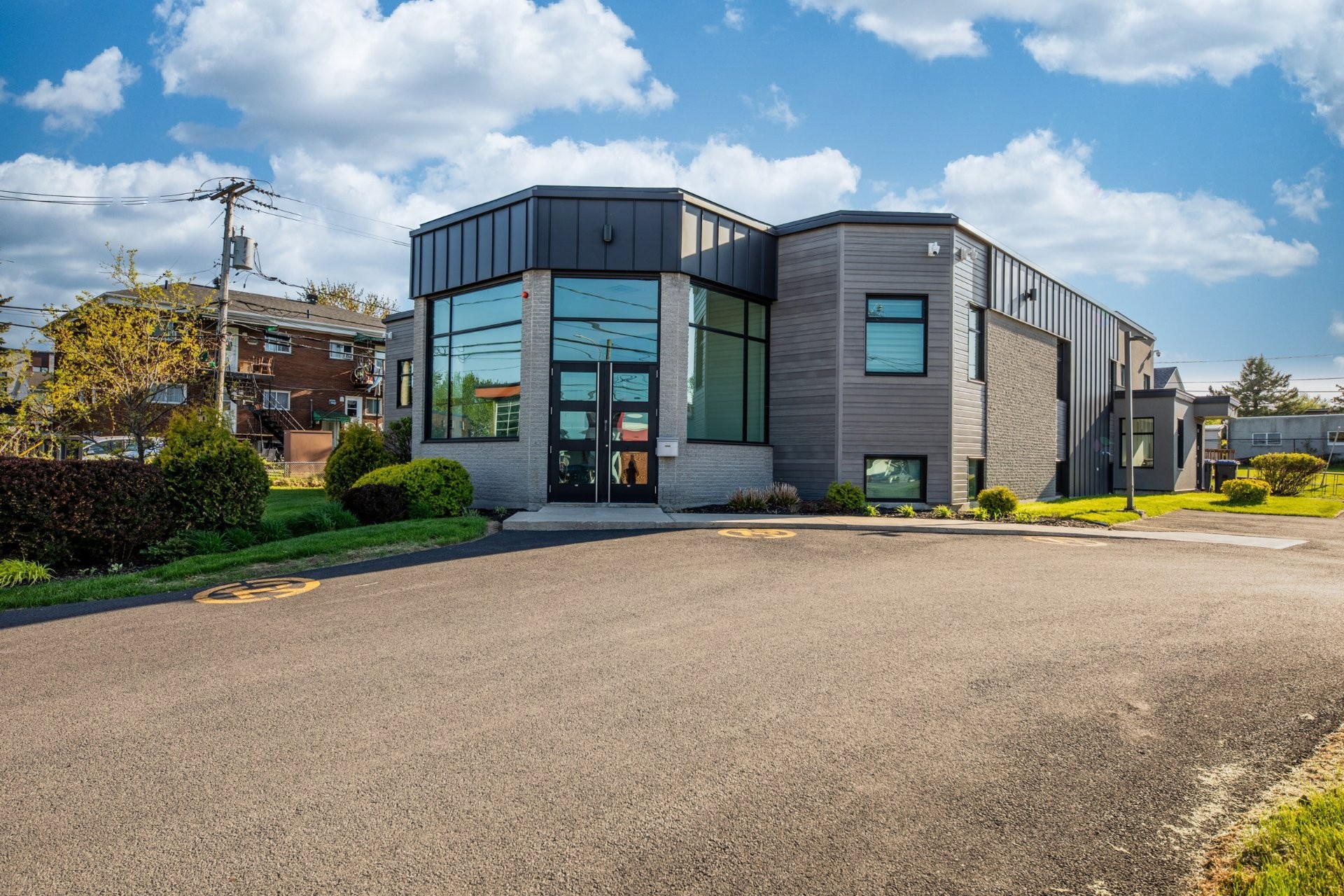 Front of Structure - 460 Rue Jacques-Cartier S., Saint-Jean-Sur-Richelieu, QC - Outdoor
