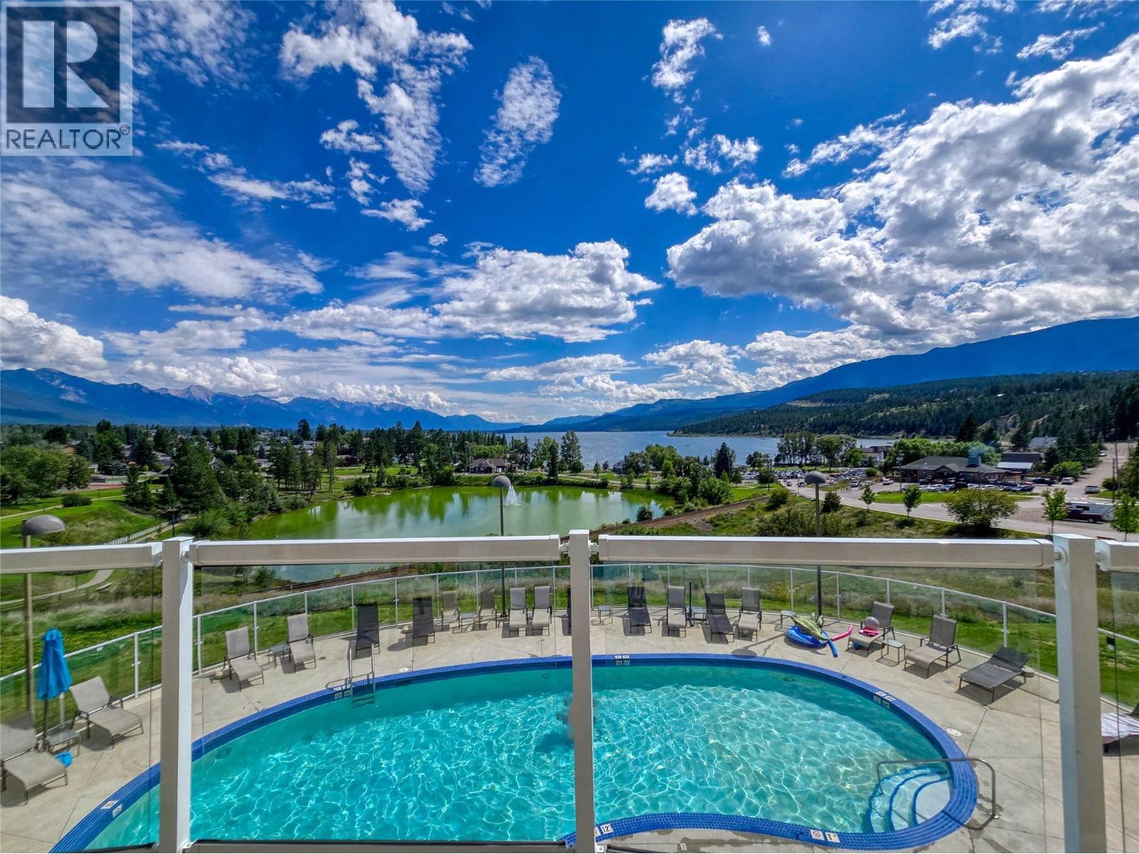 701 14A Crescent Unit# 102, Invermere, BC