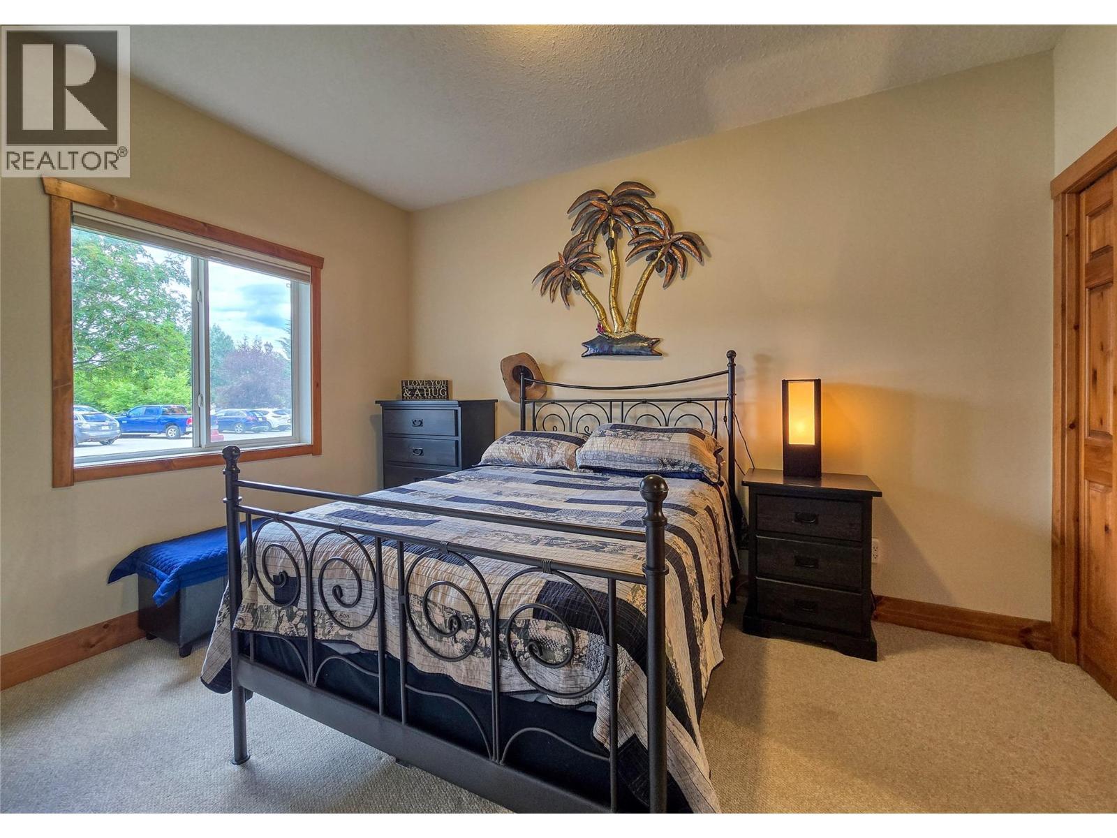 701 14A Crescent Unit# 102, Invermere, BC