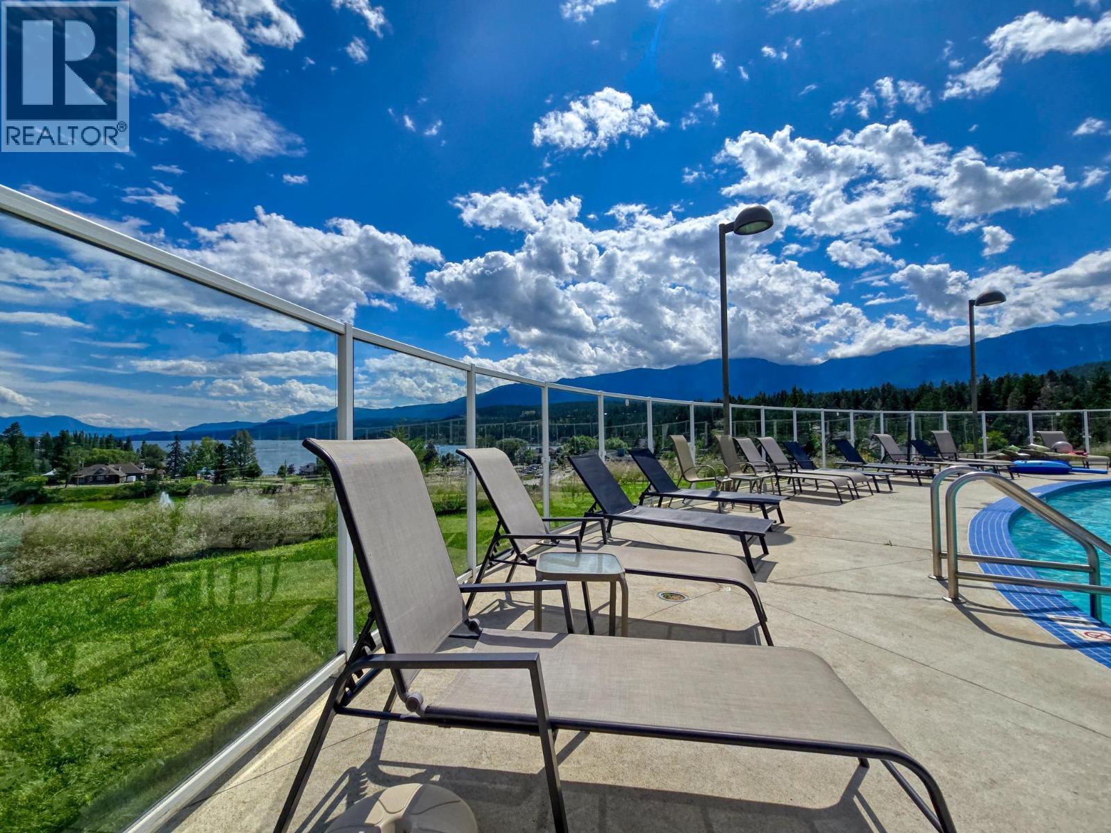 701 14A Crescent Unit# 102, Invermere, BC