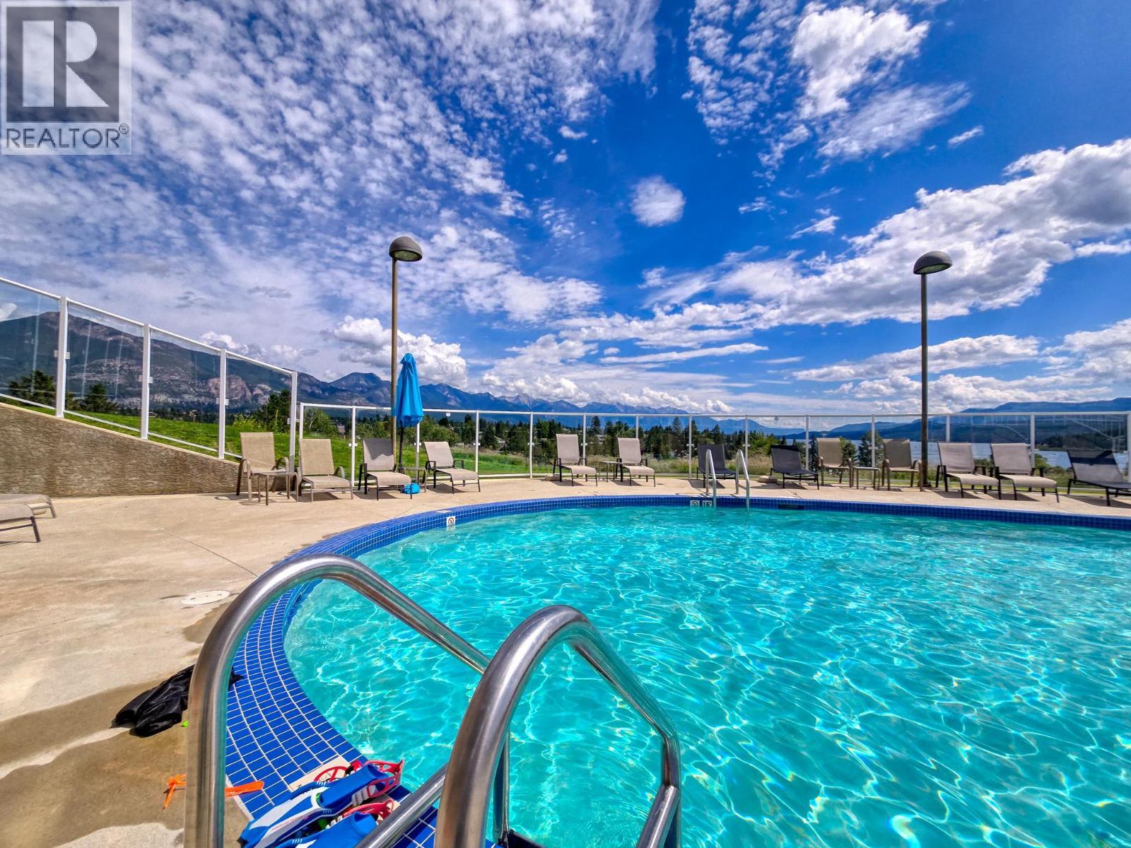 701 14A Crescent Unit# 102, Invermere, BC