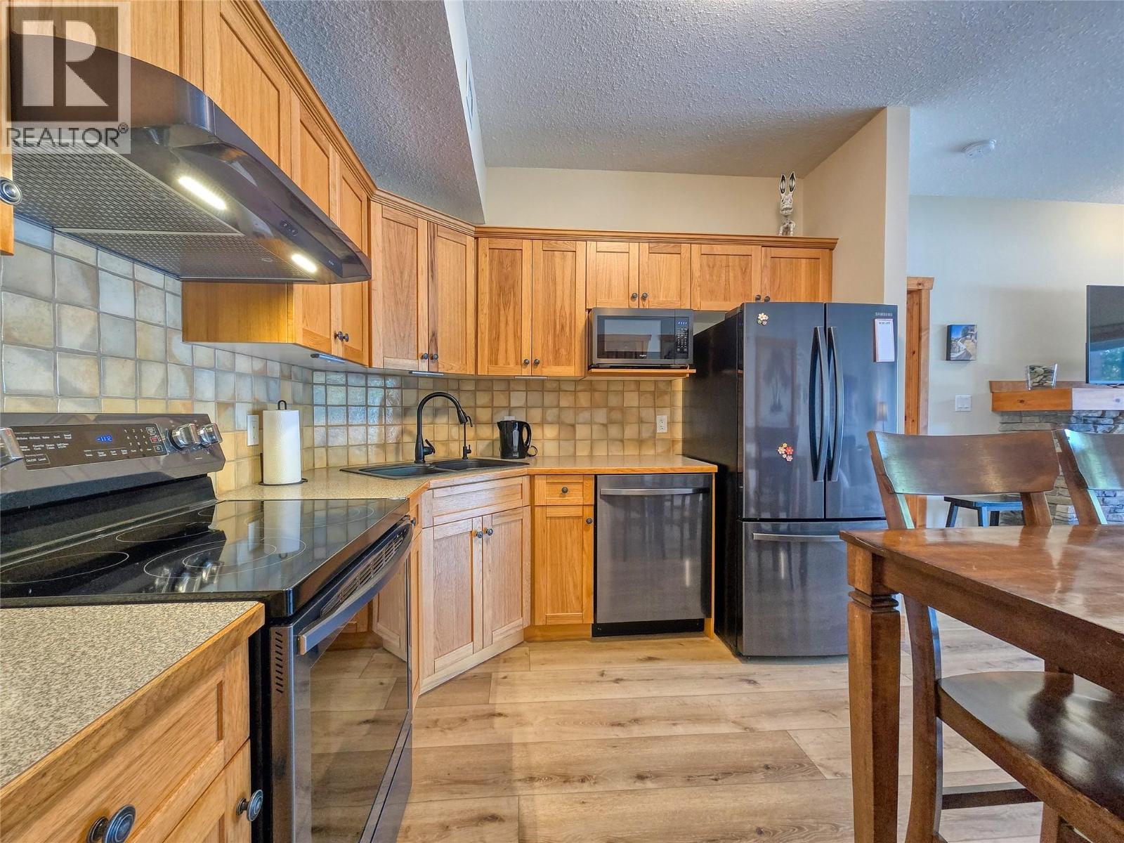 701 14A Crescent Unit# 102, Invermere, BC