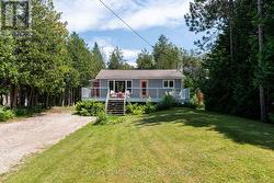 553 BAY STREET South Bruce Peninsula, ON N0H 2T0
