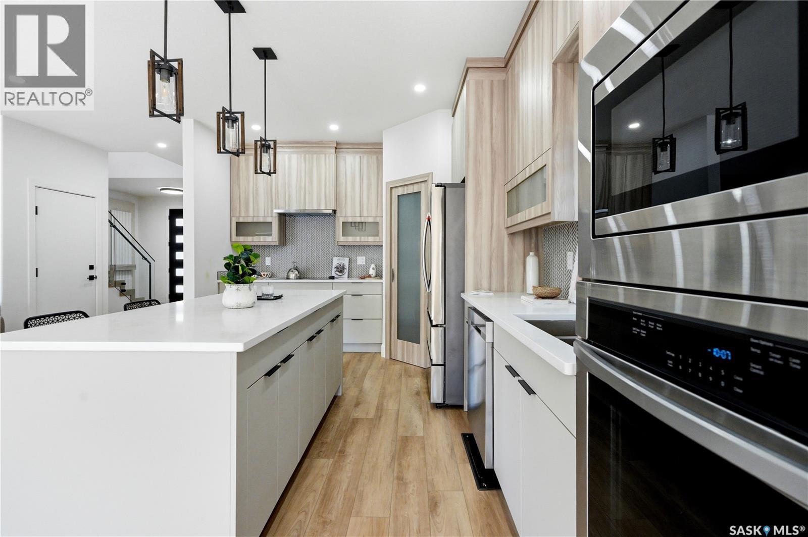 275 Dziadyk Manor, Saskatoon, SK