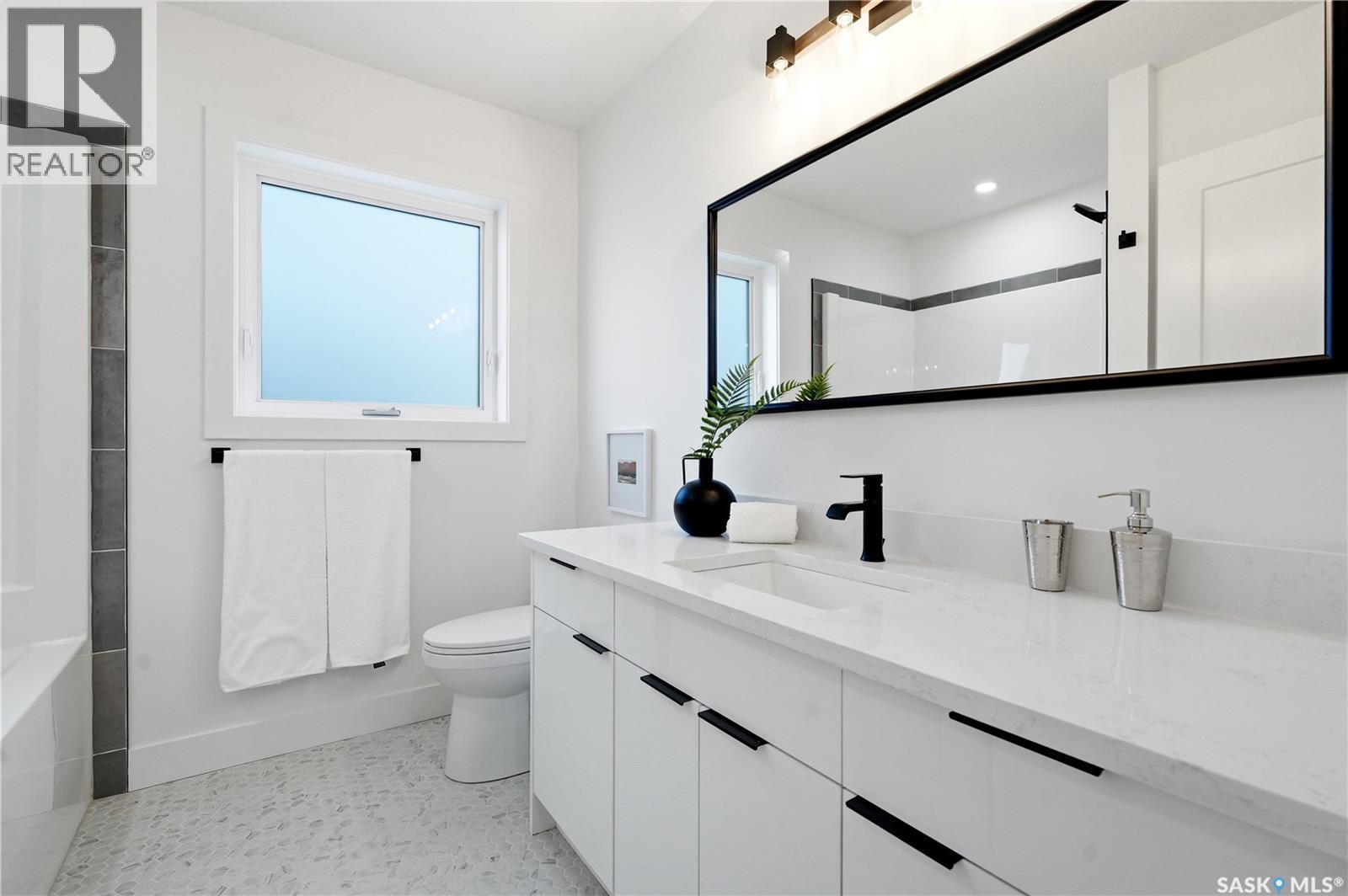 275 Dziadyk Manor, Saskatoon, SK