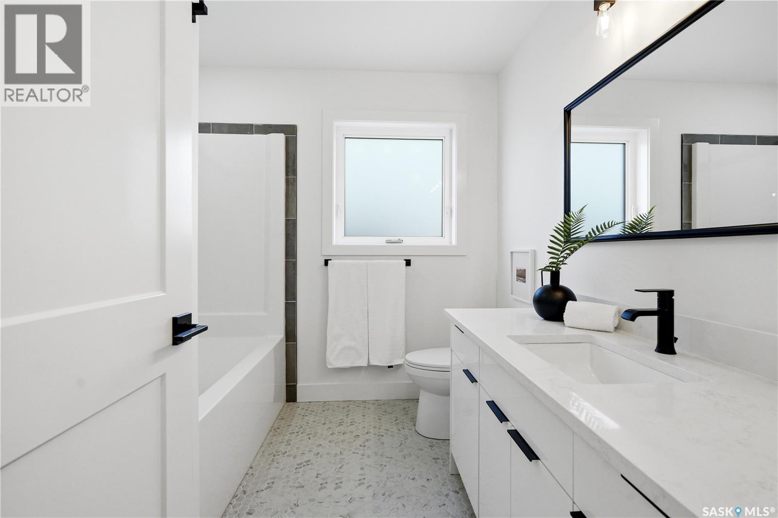 275 Dziadyk Manor, Saskatoon, SK