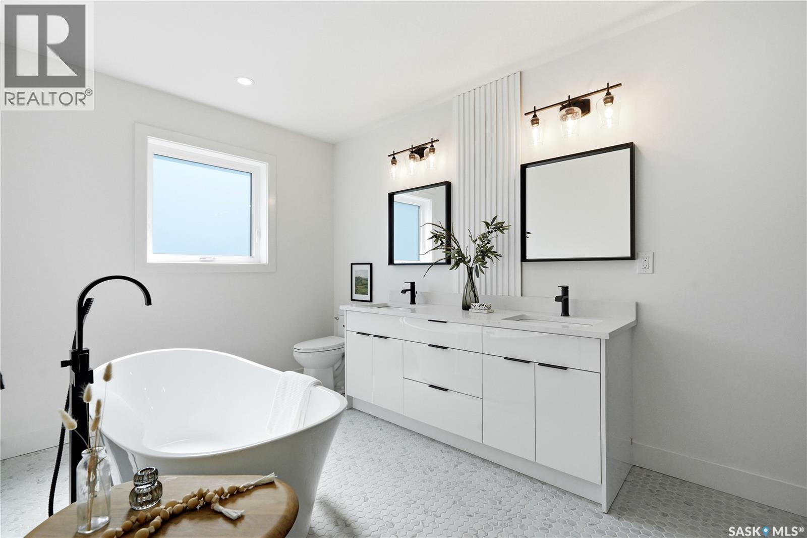 275 Dziadyk Manor, Saskatoon, SK