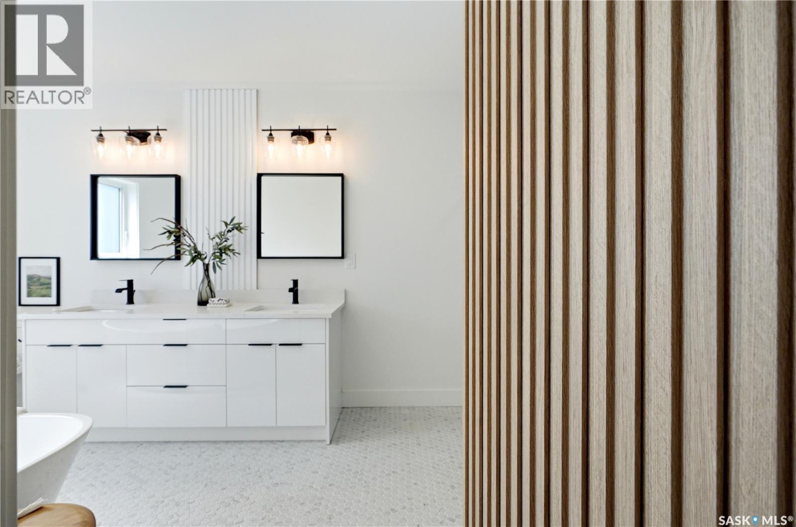 275 Dziadyk Manor, Saskatoon, SK