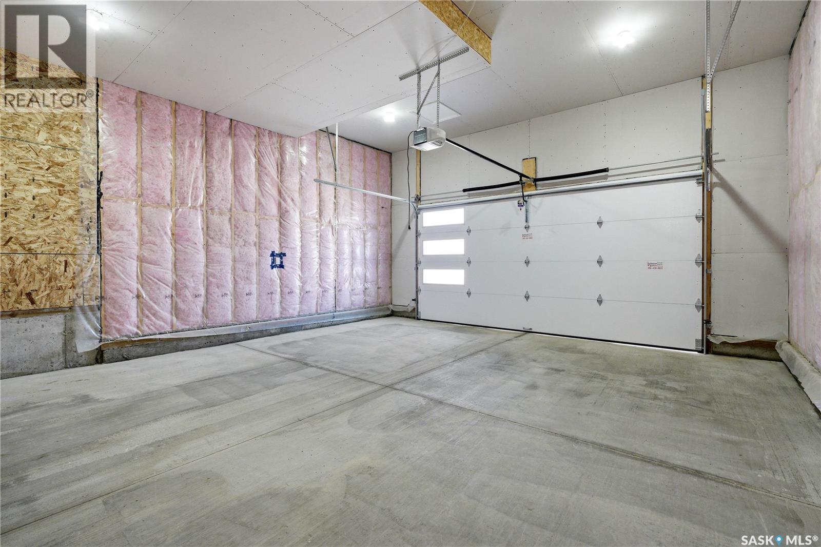 275 Dziadyk Manor, Saskatoon, SK