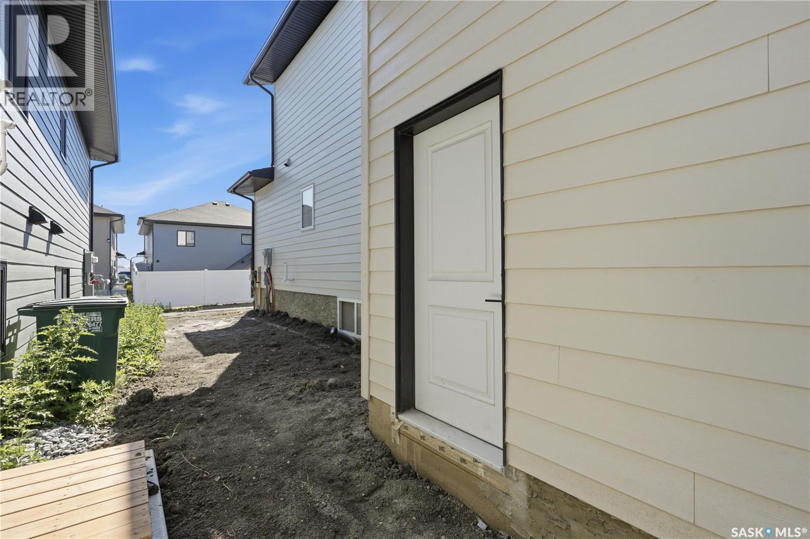 275 Dziadyk Manor, Saskatoon, SK