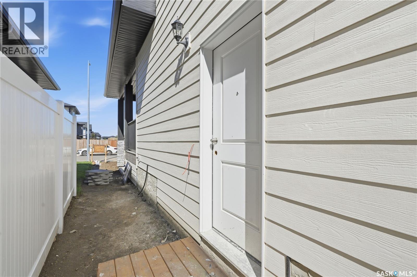 275 Dziadyk Manor, Saskatoon, SK