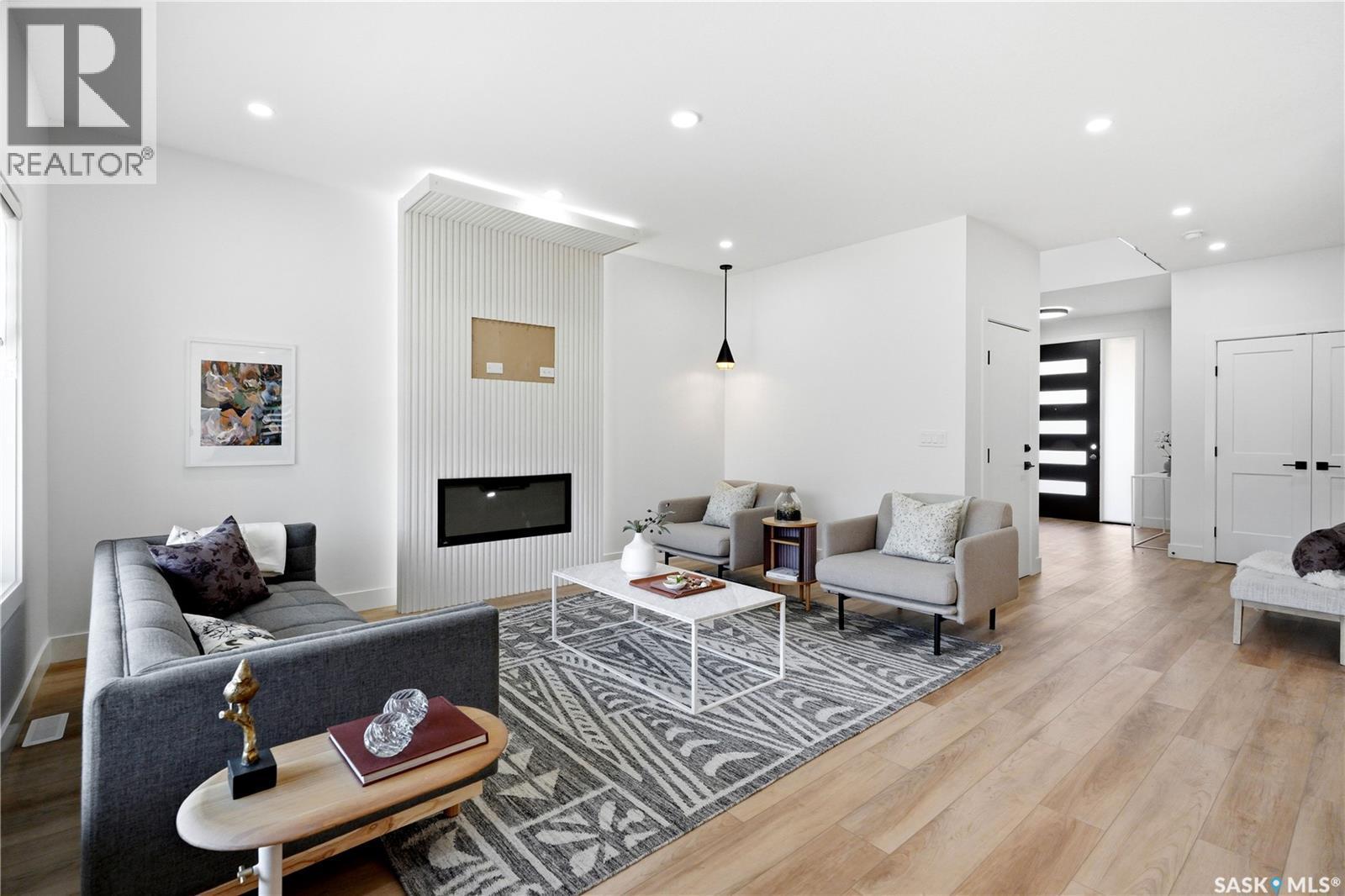 275 Dziadyk Manor, Saskatoon, SK