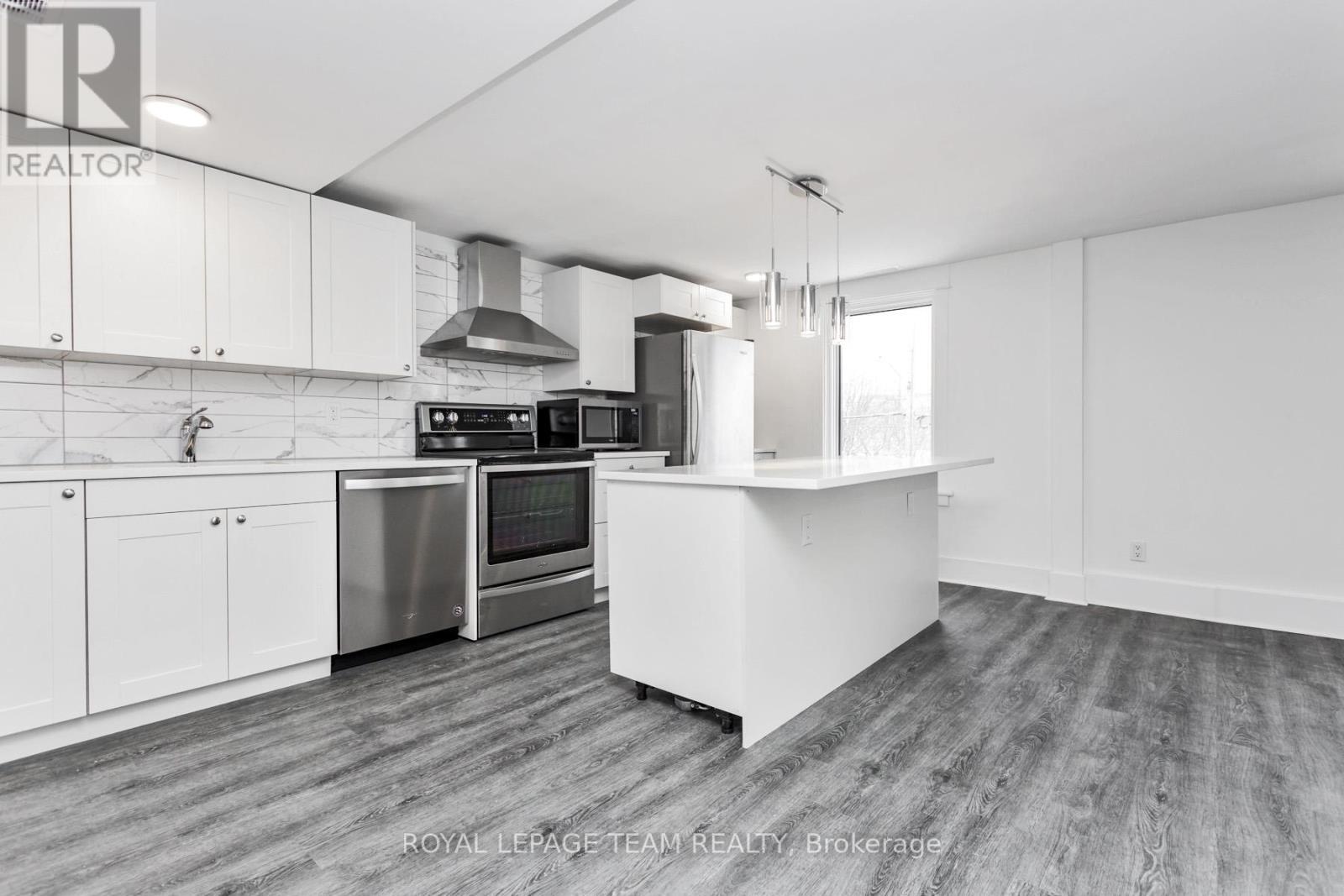 790 Bronson Avenue, Ottawa, ON