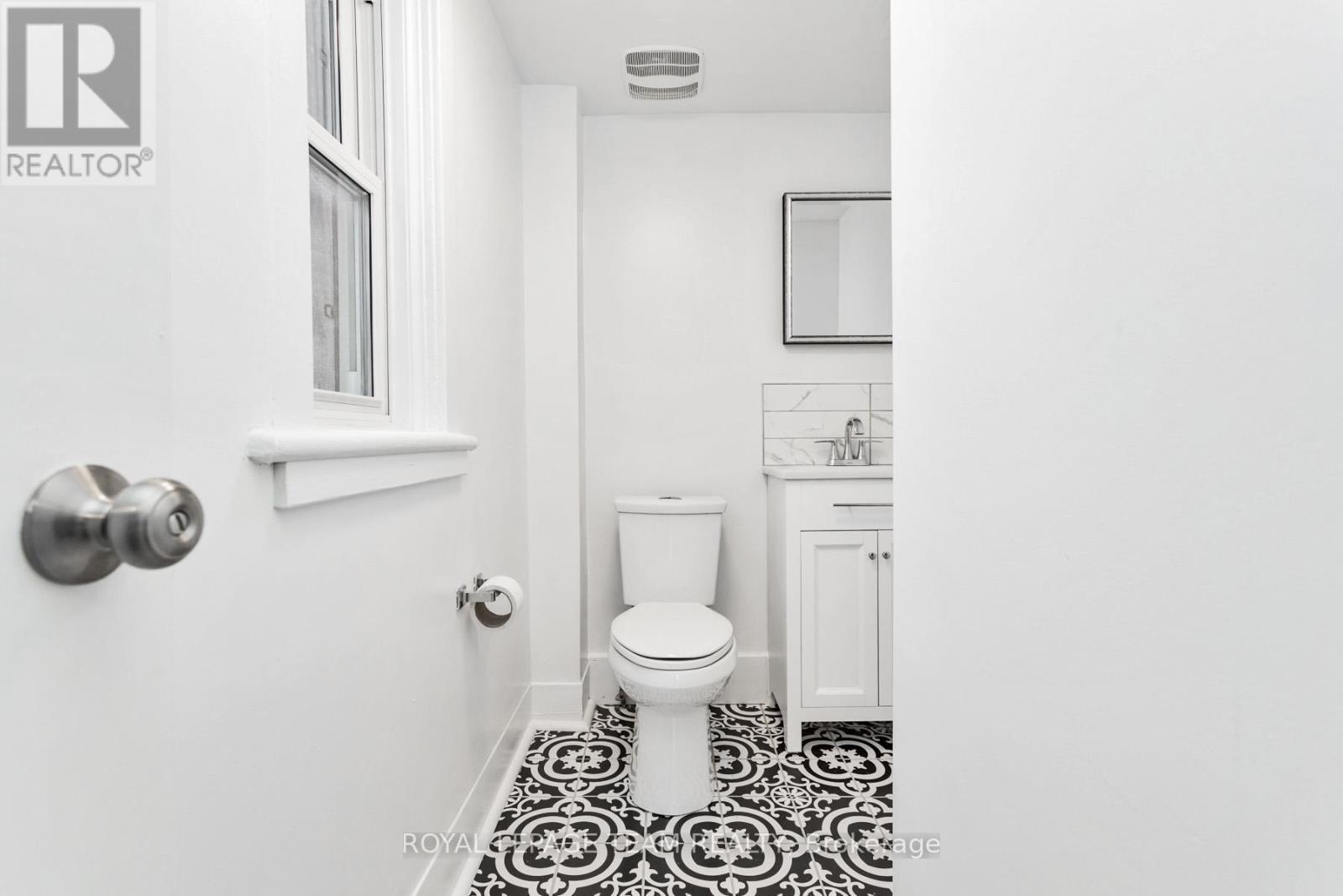 790 Bronson Avenue, Ottawa, ON