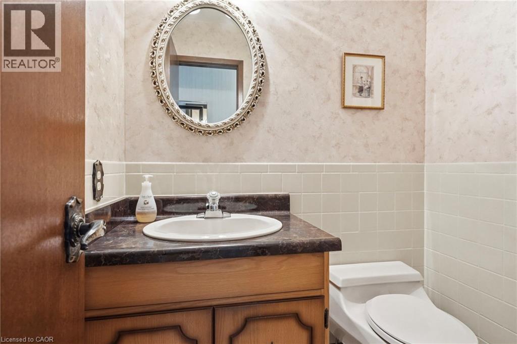 11 Tanera Crescent, St. Catharines, ON - Indoor Photo Showing Bathroom