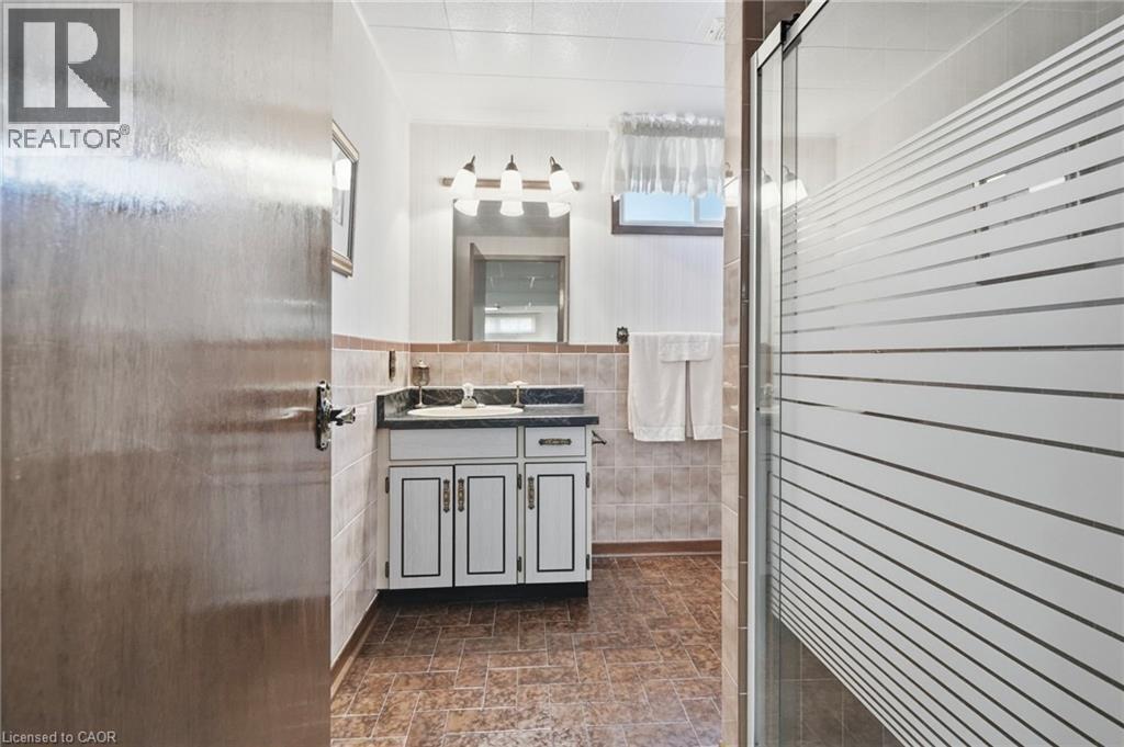11 Tanera Crescent, St. Catharines, ON - Indoor