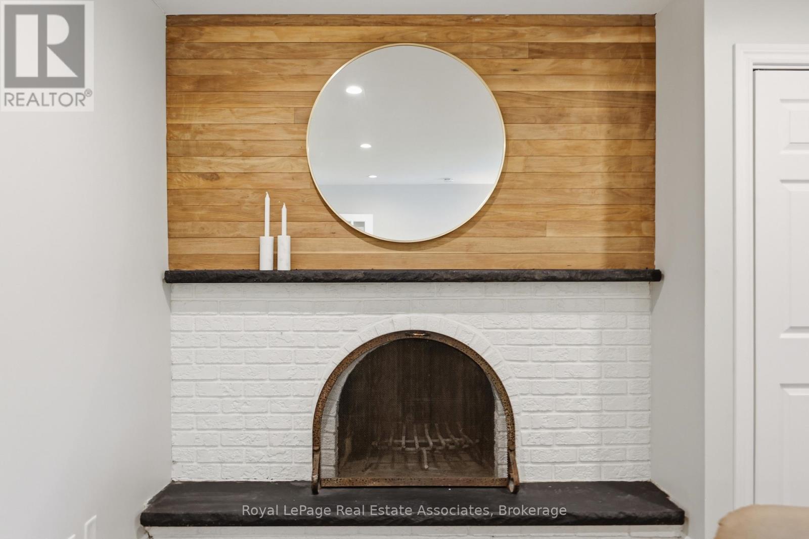 Fireplace - 1924 Balsam Avenue, Mississauga, ON