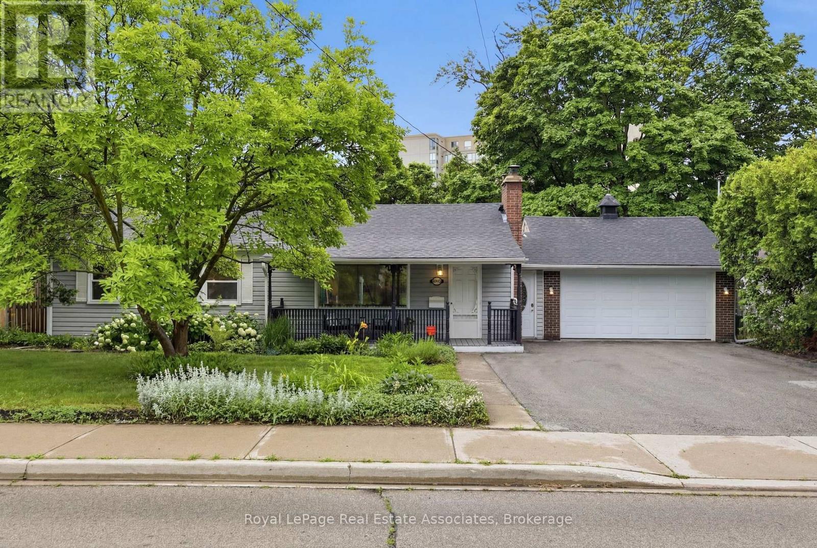 1924 Balsam Avenue, Mississauga, ON