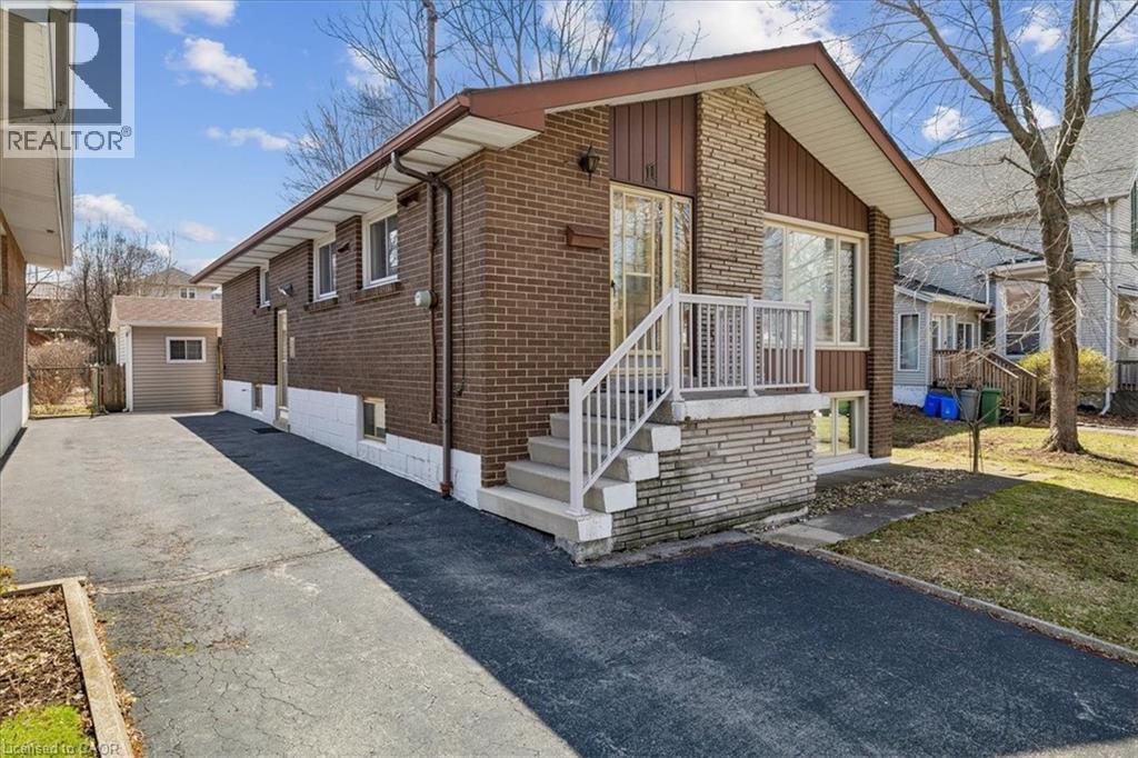 11 Duff Street, Hamilton, ON
