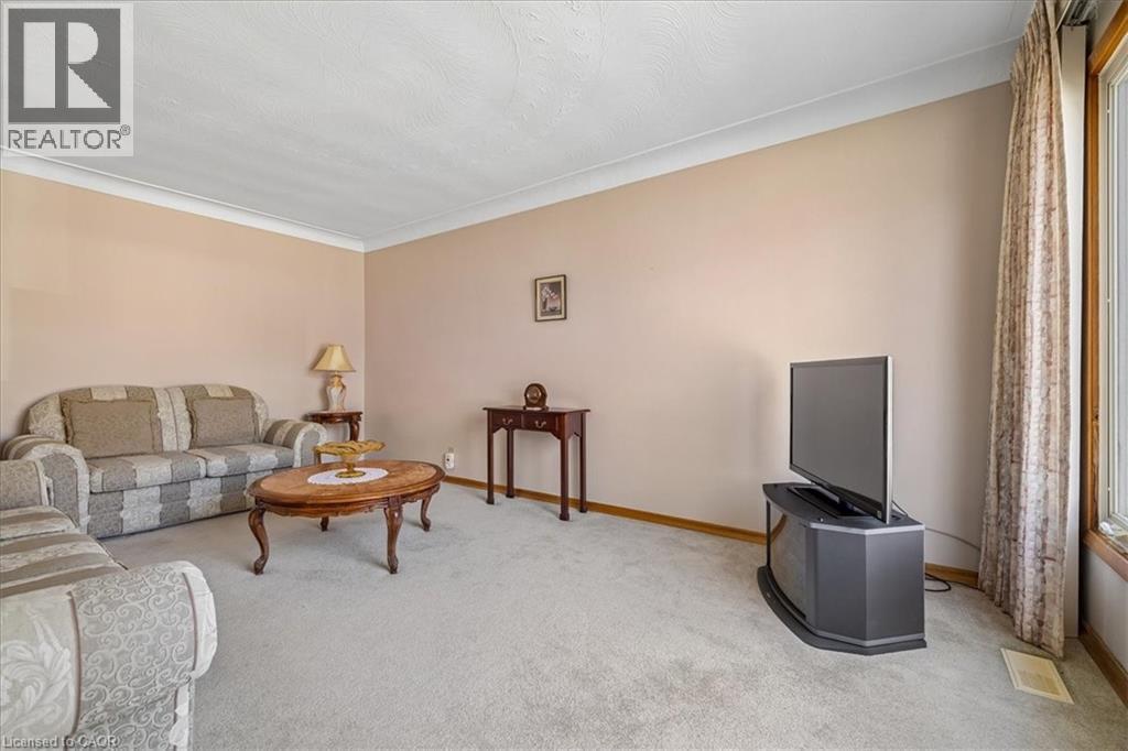 11 Duff Street, Hamilton, ON