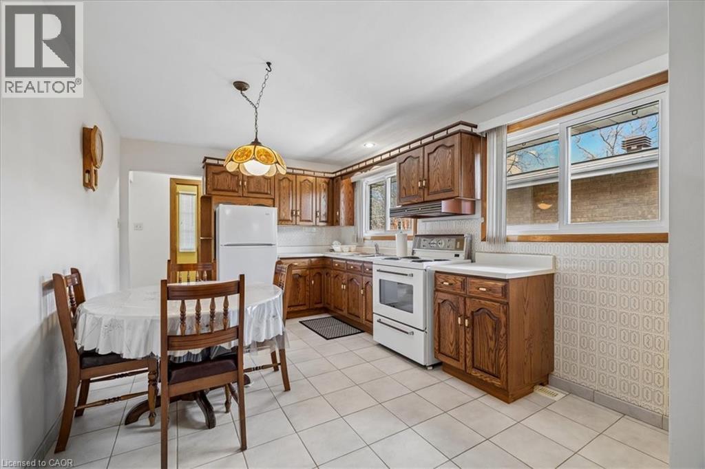 11 Duff Street, Hamilton, ON