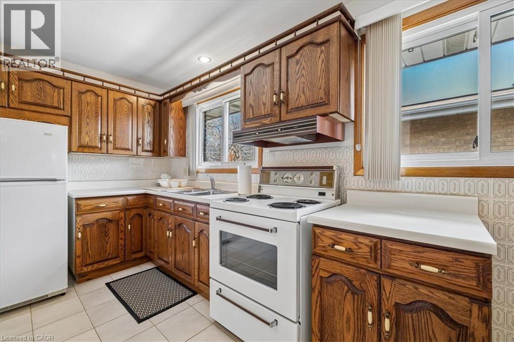 11 Duff Street, Hamilton, ON